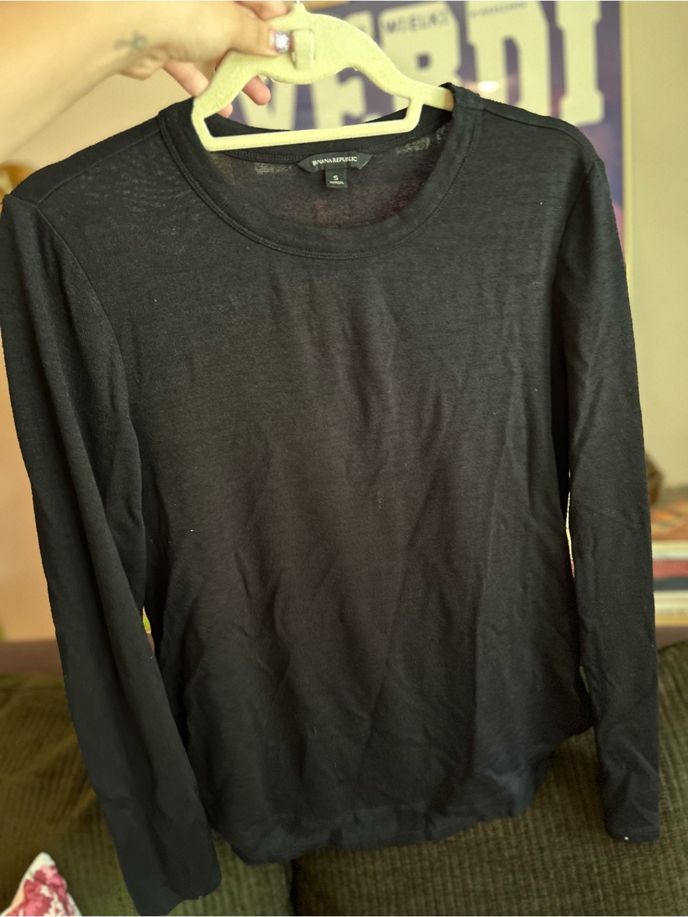 Banana Republic Black Long Sleeve Crewneck Tee